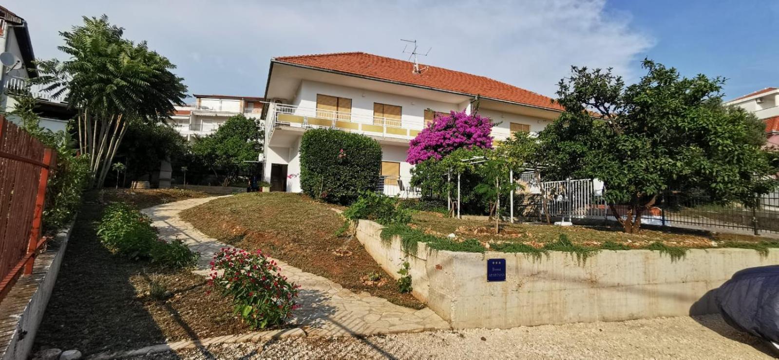 Apartman Simac Okrug Gornji Трогир Экстерьер фото
